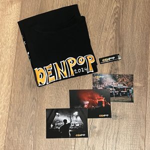 CADEAUPAKKET - DENPOP 2025 Ticket- DENPOP Shirt - DENPOP Aansteker - DENPOP Ansichtkaart